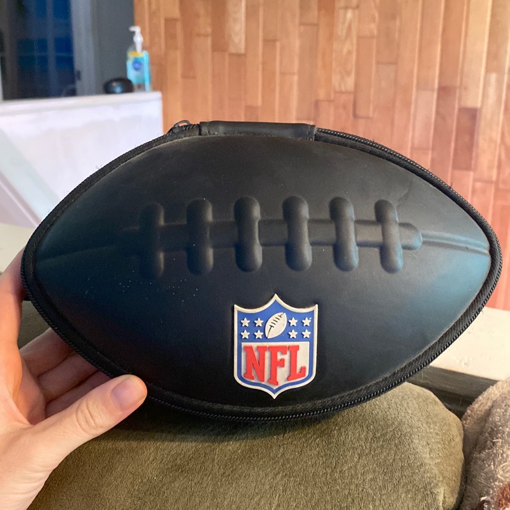 NFL | Headphone Case